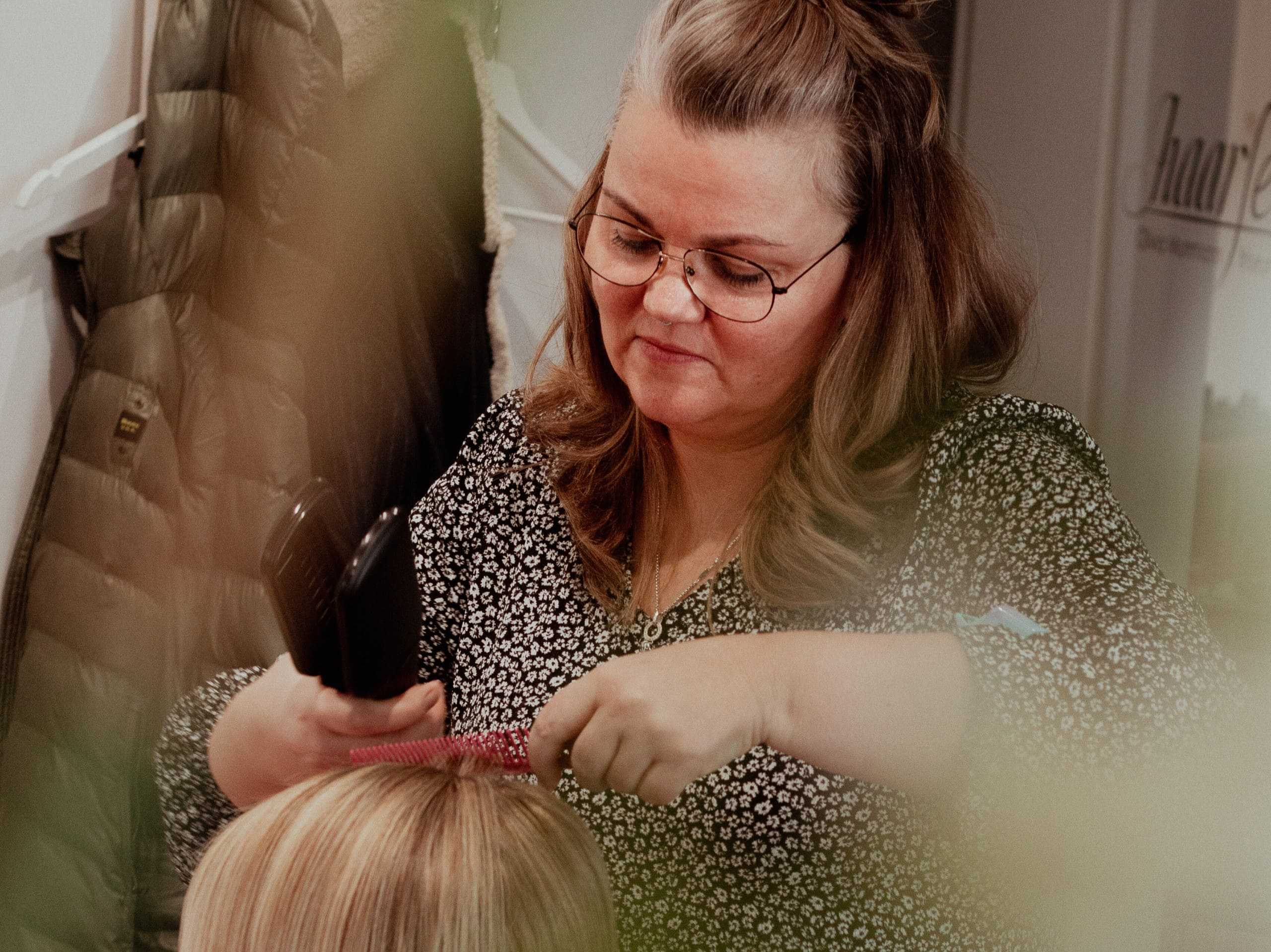 Swetlana am frisieren